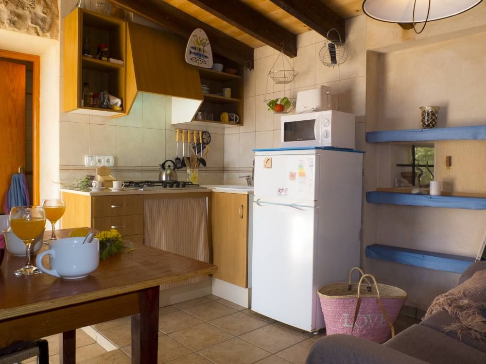 0271850f-b4e3-437f-84d9-f48a46d62817.c10